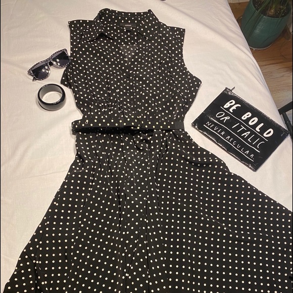 Dress - Picture 1 of 6